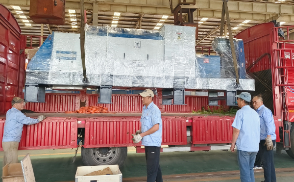 螺旋榨汁脫水機.jpg 螺旋榨汁脫水機.jpg